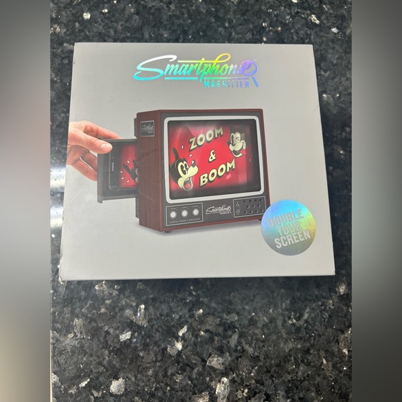 Smartphone Magnifier - Picture 1 of 3